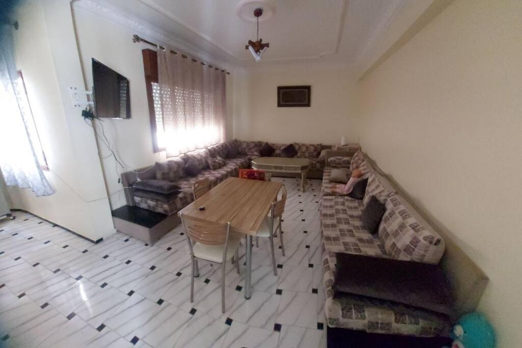 Appartement Au Centre De Tanger Nejma Exterior foto